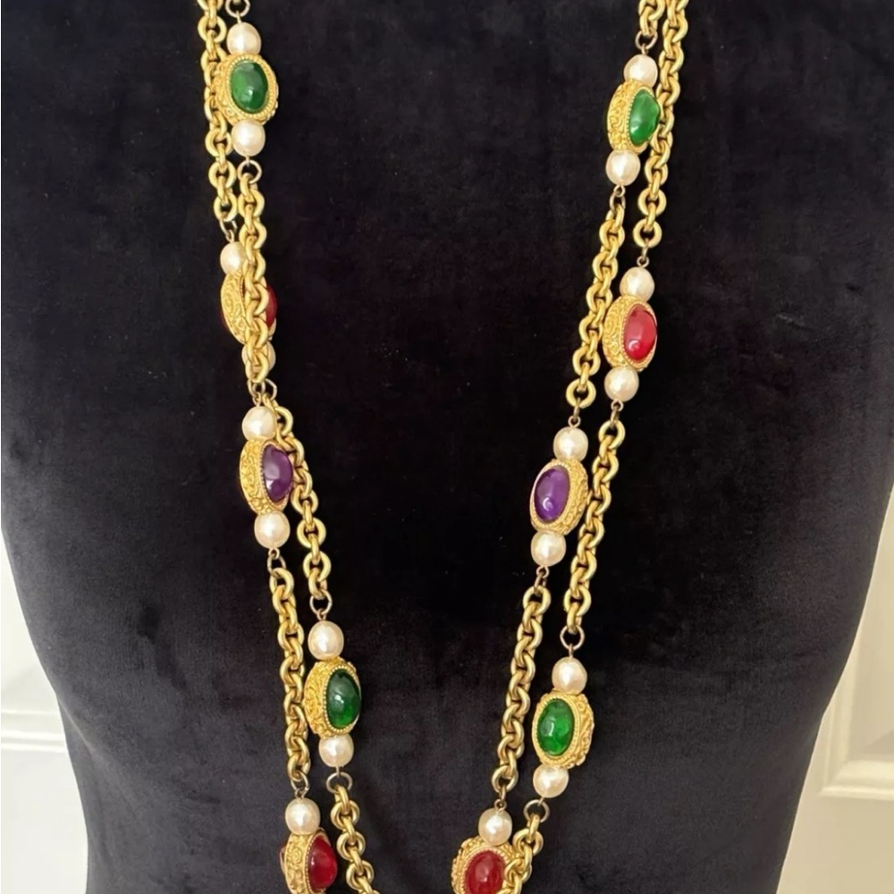 CHANEL VINTAGE GRIPOIX NECKLACE
